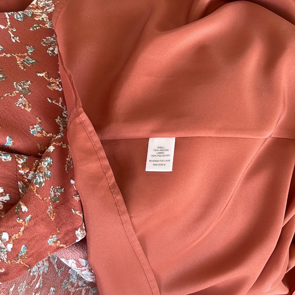 Garnet Hill Bohemian Pocket Detail dress in clay sari floral - Picture 6 of 7